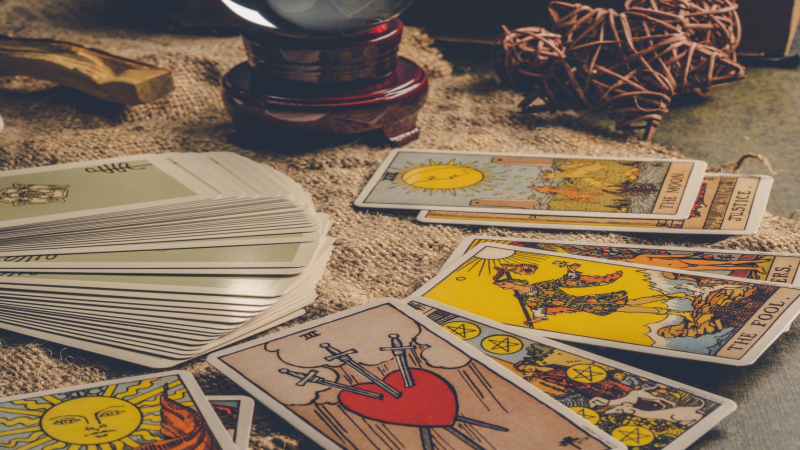 🃏 Какво разкрива Таро за вас?Пътеводител към вътрешната истина